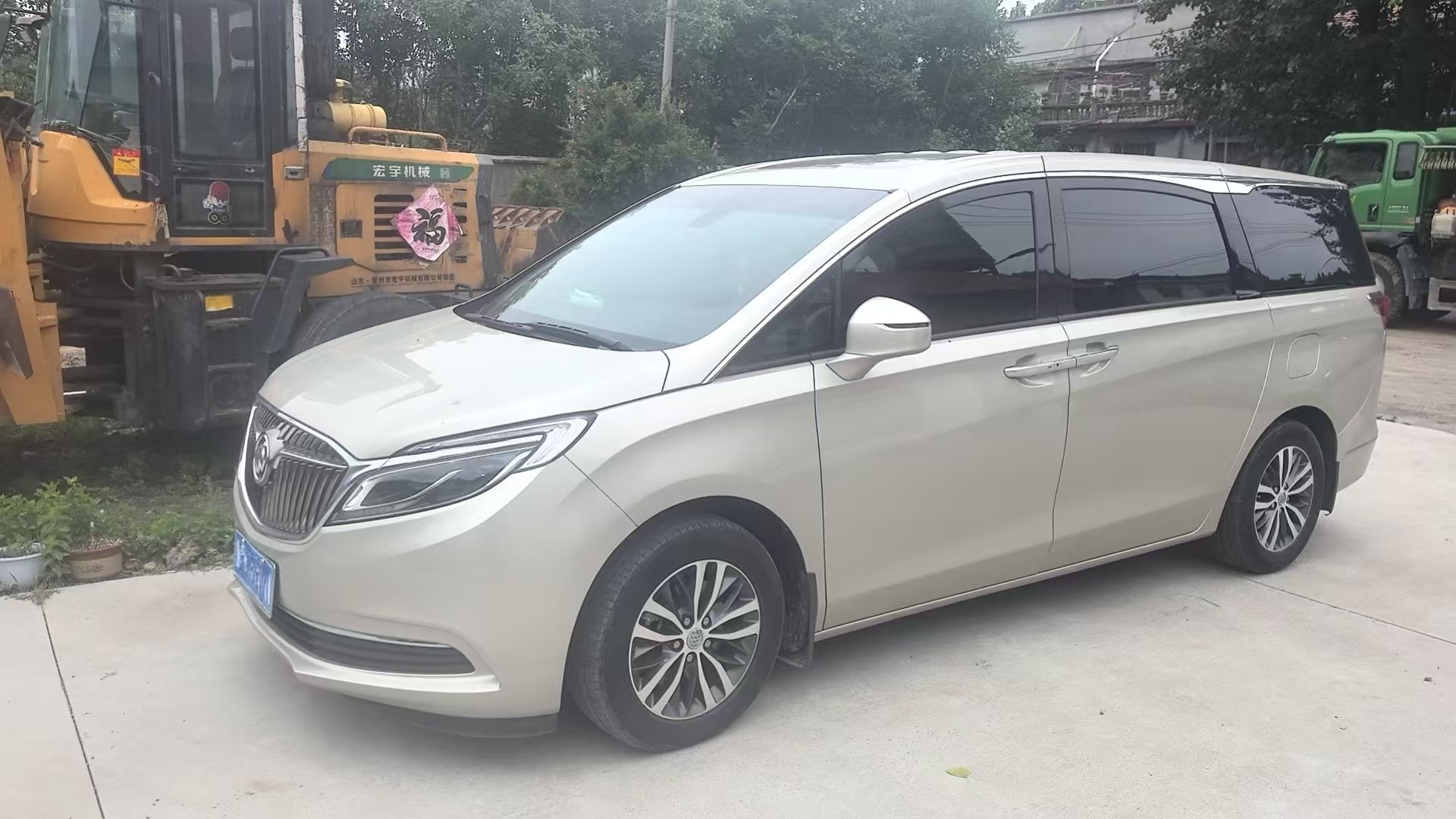 青州别克GL8 ES商务租车